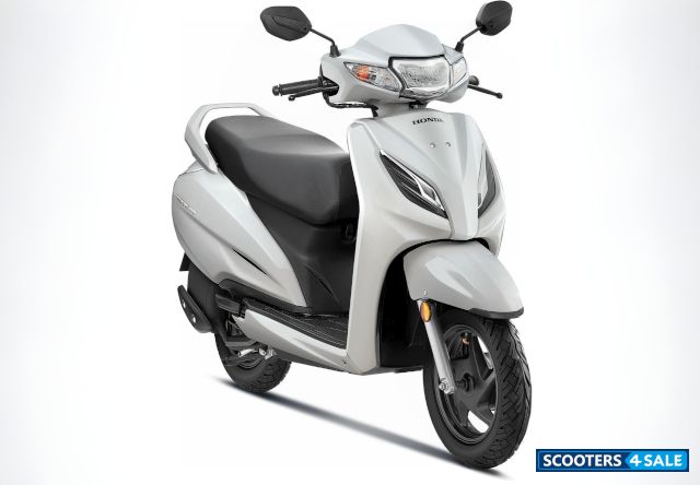 Honda Activa DLX 2025