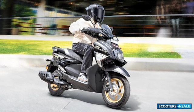 Yamaha RayZR Street Rally 125 Fi Hybrid 2024